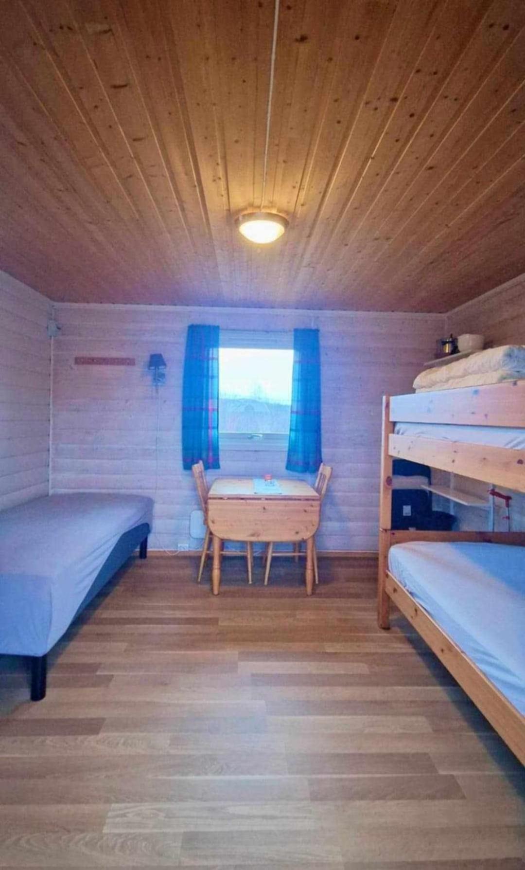 Bungalaven Lodge As Borselv Phòng bức ảnh